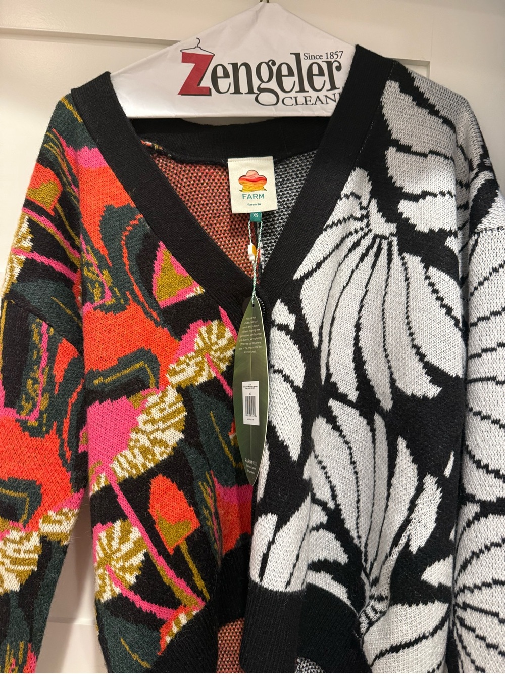 FARM Rio Two-Tone Floral Knit Sweater Cardigan